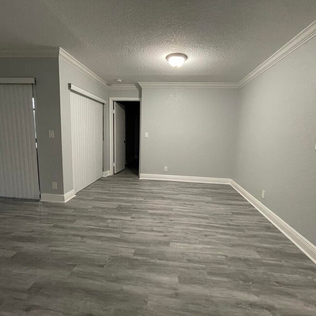 Building Photo - 3427 NW 47th Ave