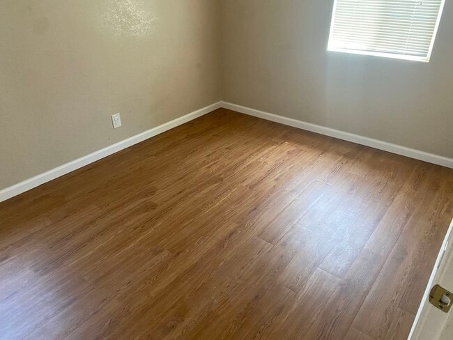 Building Photo - 1309 Keeney Way