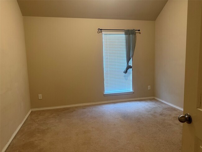 Building Photo - 10919 Starling Creek Dr