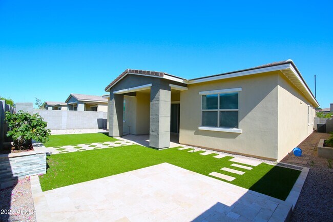 Building Photo - 1201 E Cherrywood Pl