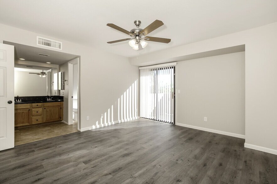 Building Photo - 7519 W Sequoia Dr