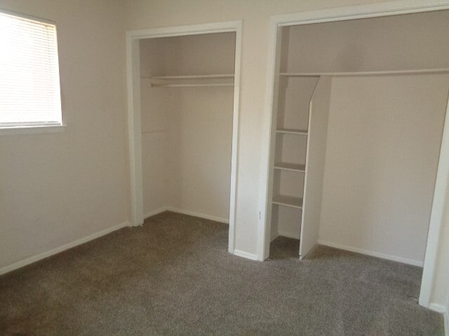 Building Photo - 22430 Meadowgate Dr