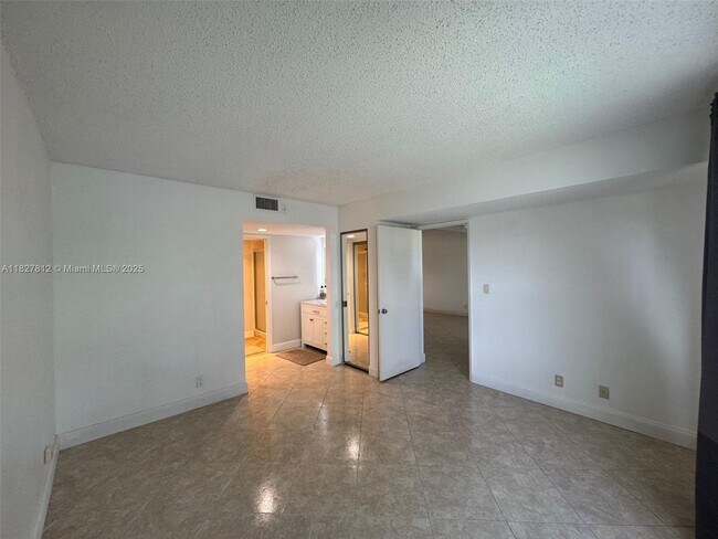 Building Photo - 4091 Cypress Reach Ct