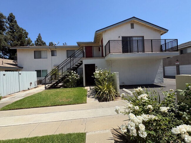 Building Photo - 2244 E Joana Dr