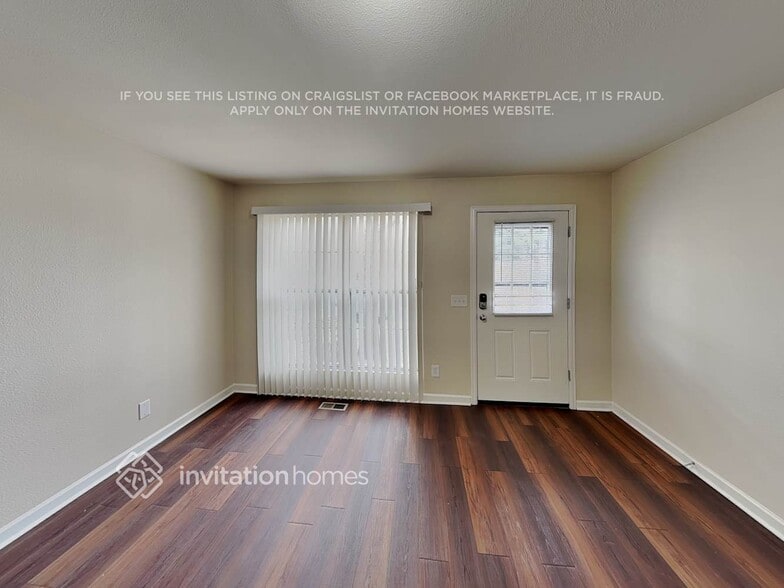 Building Photo - 1811 S Quebec Way