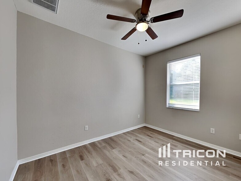 Building Photo - 15402 Pepper Pine Ct