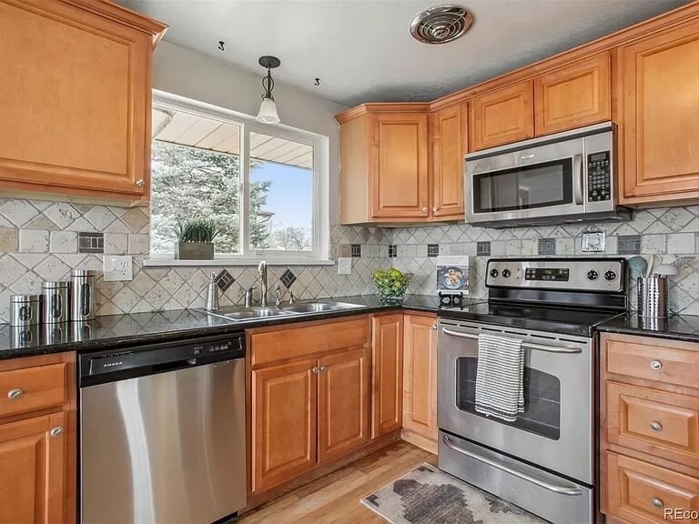 Building Photo - 8557 W 70th Way