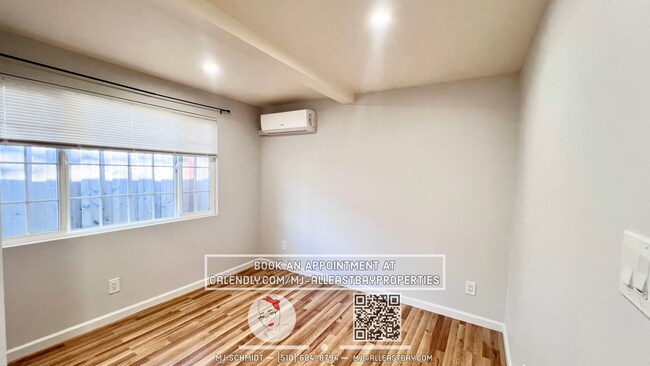 Building Photo - 3 bedroom home in El Sabrante with EV charger, 2 parking spots, 1 car garage, ac/heat!