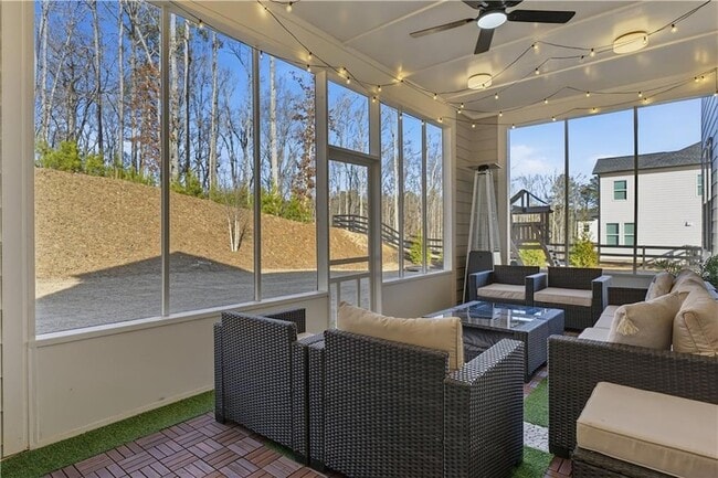 Building Photo - 415 Oakleigh Ave