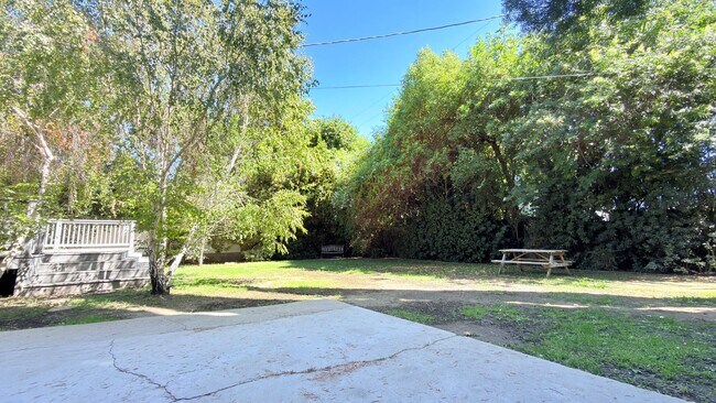 Building Photo - Spacious 4-Bedroom + Bonus Room Home with ...