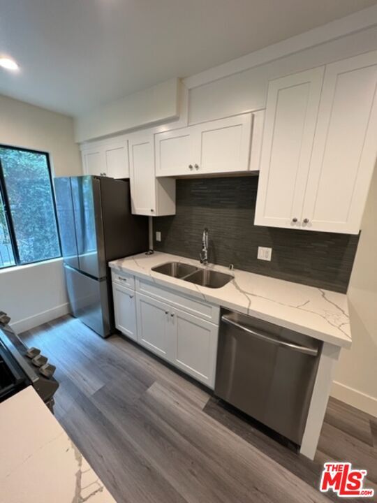 Building Photo - 11725 Darlington Ave