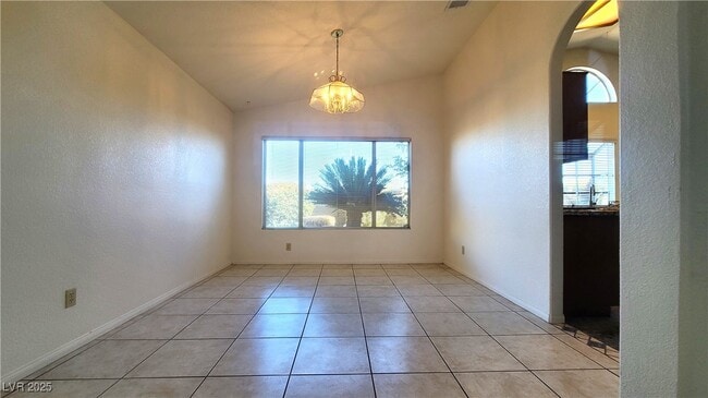 Building Photo - 2632 Ironside Dr