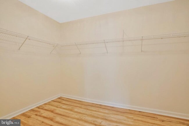 Building Photo - 9112 Granite Ct