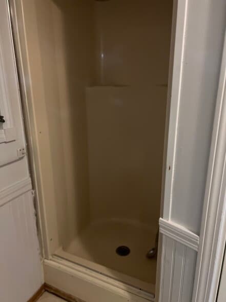 Building Photo - 9 West Rd