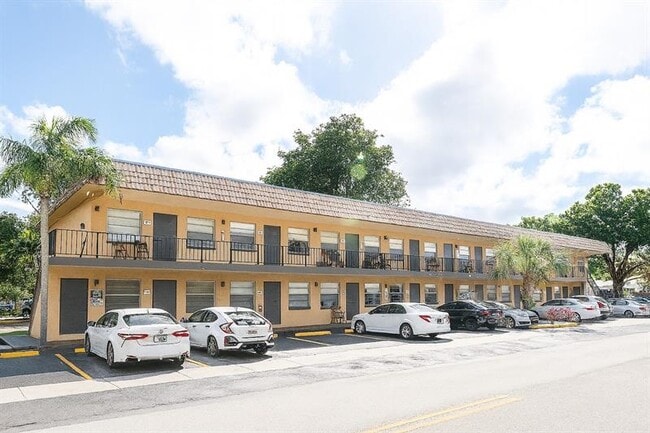 Primary Photo - 1151 NE 17th Ct
