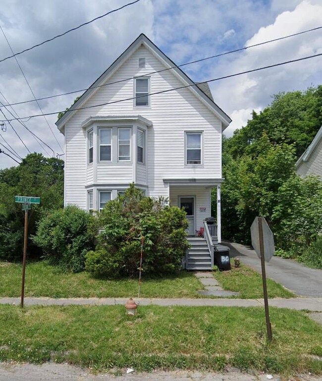 Primary Photo - 30 Prince St