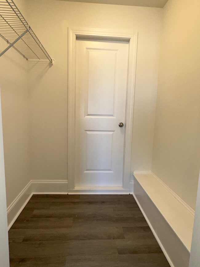 Building Photo - 1102 Cavil Hollins Ct