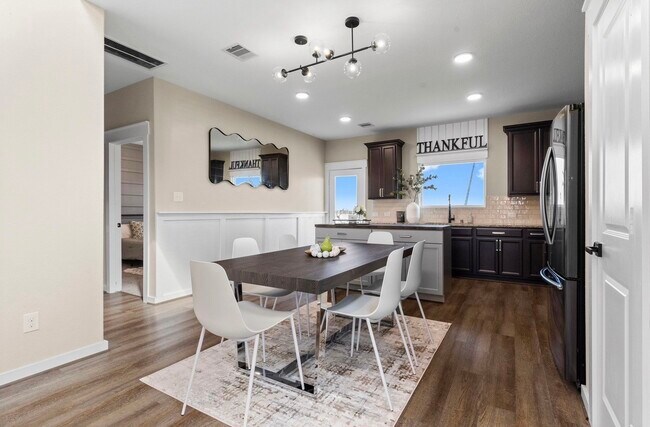 Building Photo - 12650 Alta Vista