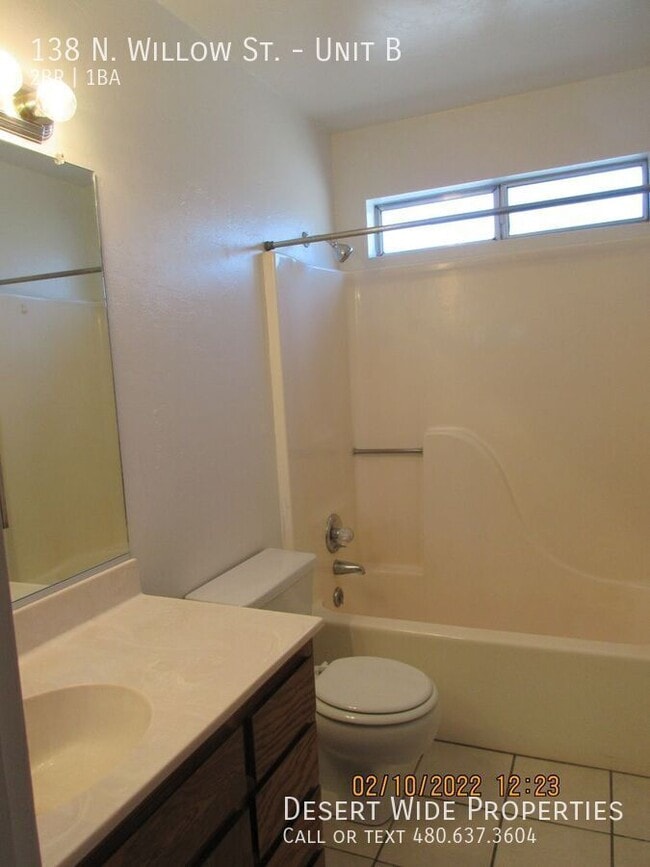 Building Photo - 138 N Willow St