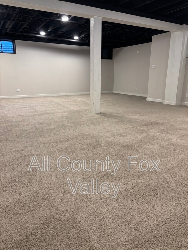 Building Photo - 762 E Hillside Ave