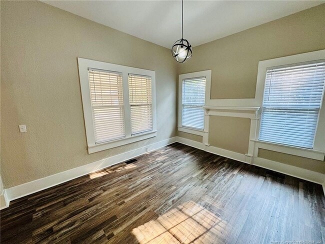 Building Photo - 1803 N Floyd Ave