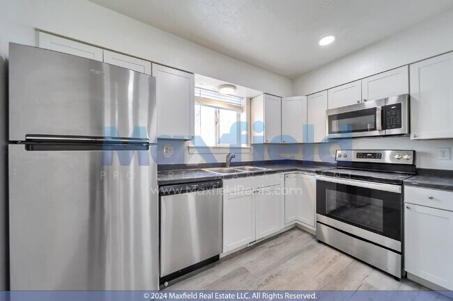 Building Photo - North Salt Lake 2 BD 1 BA - $500.00 Security Deposit OAC -Brookside Lofts Unit 18