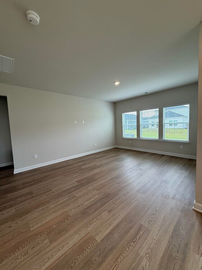 Building Photo - 4819 Hopespring St