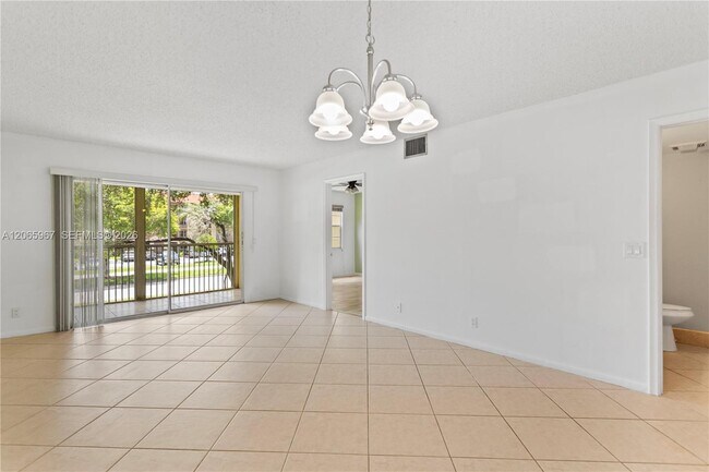 Building Photo - 1100 SW 128th Terrace