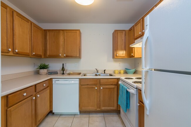 Building Photo - 325 Lime Kiln Rd