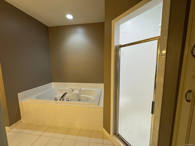Building Photo - 8636 Harvest Ridge Dr