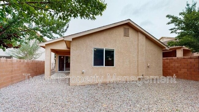 Building Photo - 7815 Chaco Mesa Loop NW