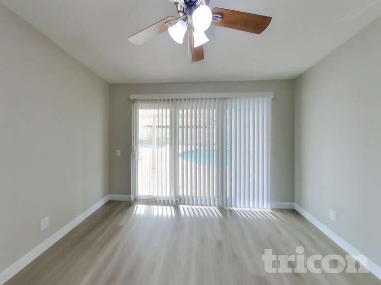 Building Photo - 10221 W Turney Ave