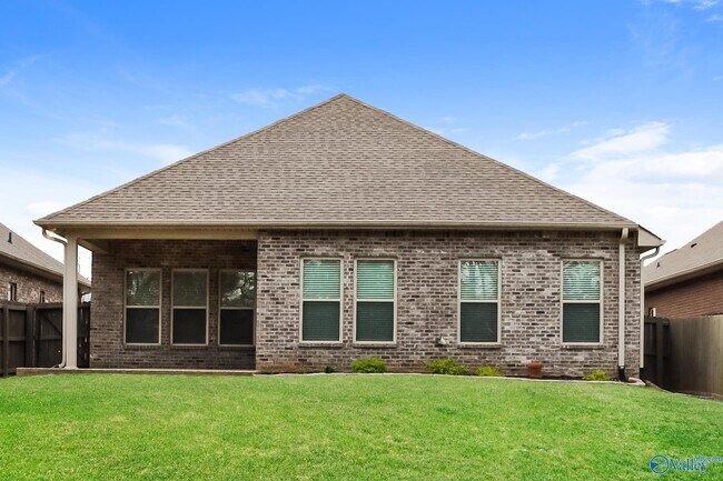 Building Photo - 27462 Dieken Dr