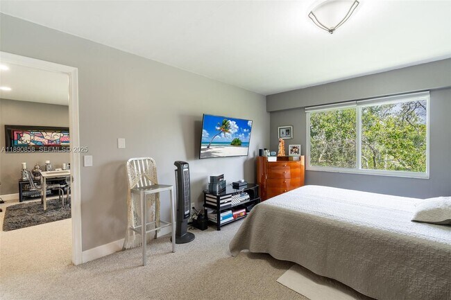 Building Photo - 1201 SW 128th Terrace