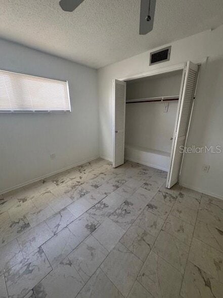 Building Photo - 3325 Bee Ridge Rd