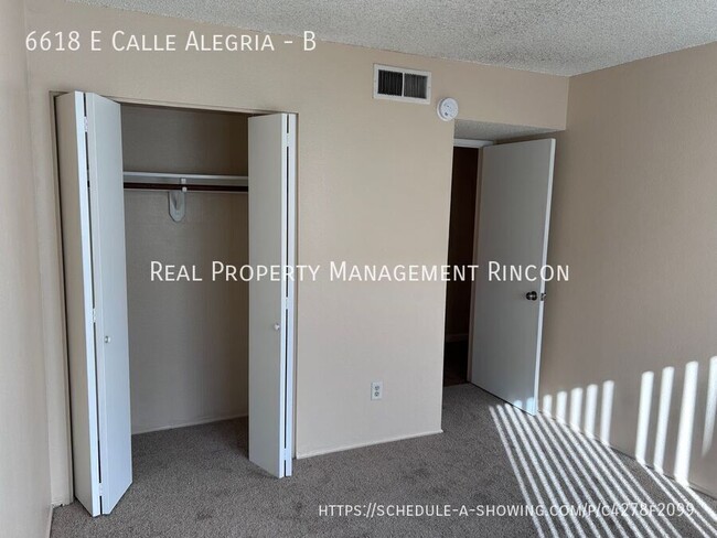 Building Photo - 6618 East Calle Alegria