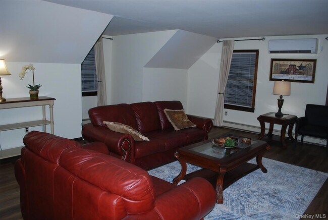 Building Photo - 25 Hathorn Rd