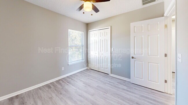 Building Photo - 12383 Tropic Dr