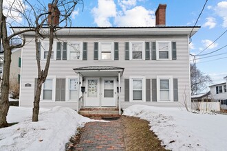 Building Photo - 54 Washington St