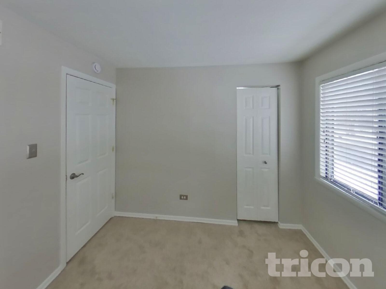 Building Photo - 1130 Pinehurst Ln