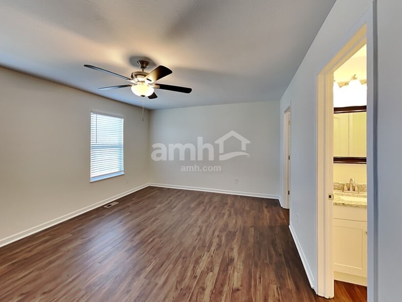 Building Photo - 25 Stoney Bluff Way