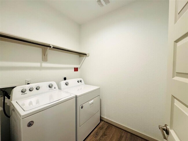 Building Photo - 3011 Jackmans Diamond