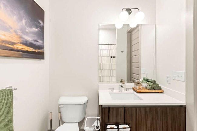 Building Photo - 777 11th St NW