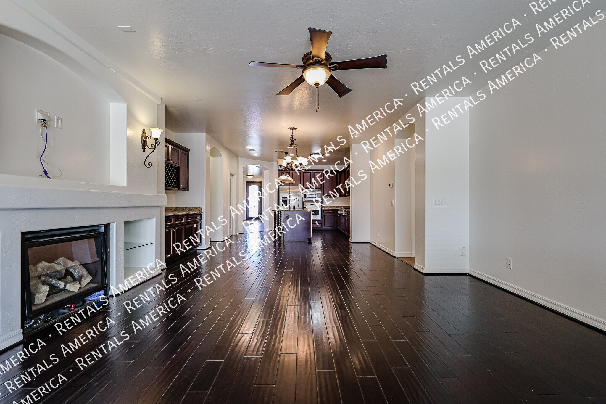 Building Photo - 613 W San Carlos Way