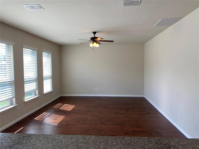 Building Photo - 4210 Oak Bluff Dr