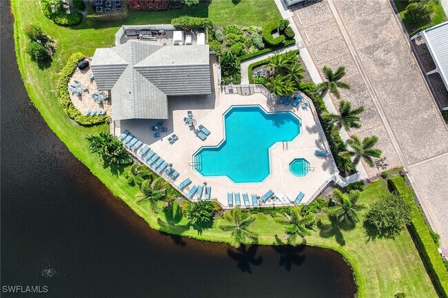 Building Photo - 886 Tanbark Dr