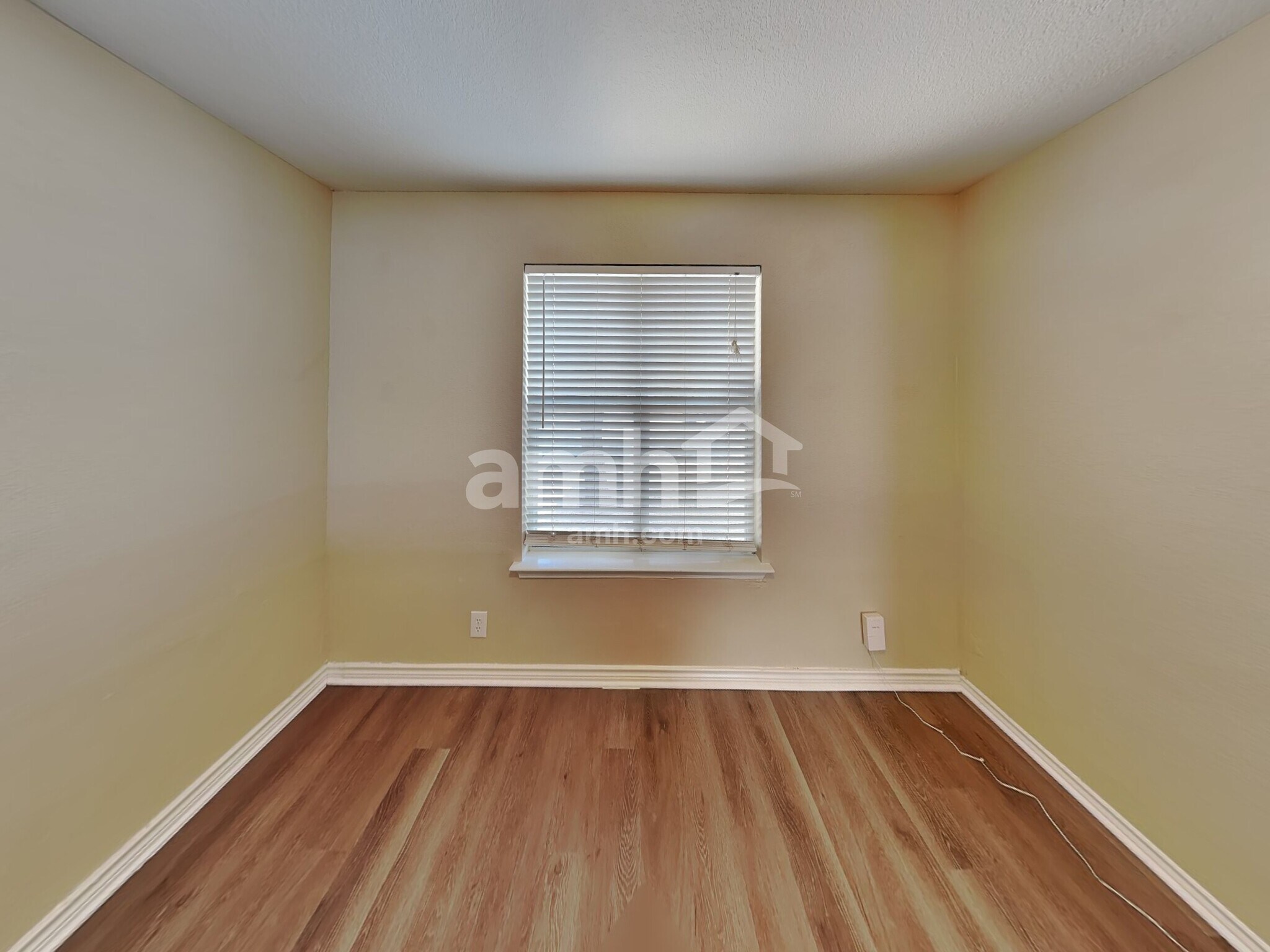 Building Photo - 16131 Branching Oaks