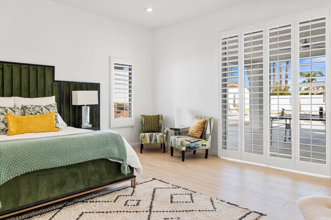 Building Photo - 47215 Heliotrope Dr
