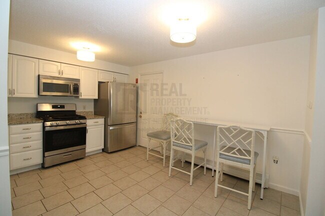 Building Photo - 50 Brookside Dr