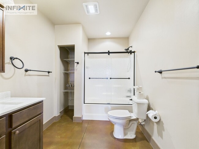 Building Photo - Montana Dream Turned Reality – One-of-a-Ki...